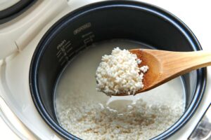  Make Sticky Rice in a Rice Cooker